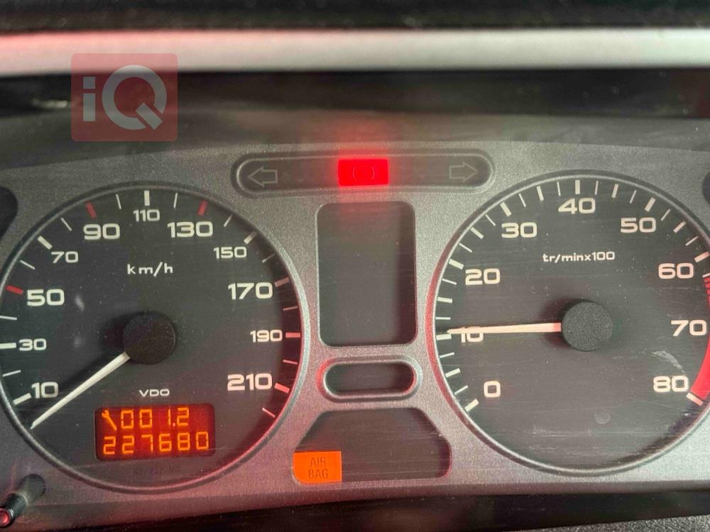 Peugeot 306